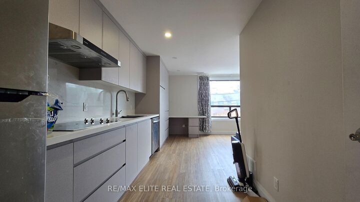 Property Photo: 10 Mimico Avenue 2A ON M8V 1R1