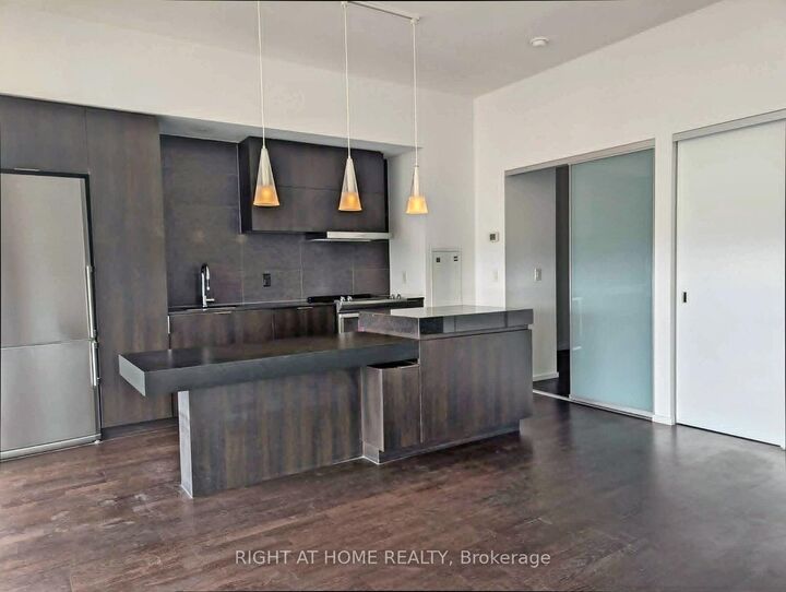 Property Photo:  101 Charles Street E 4908  ON M4Y 0A9 