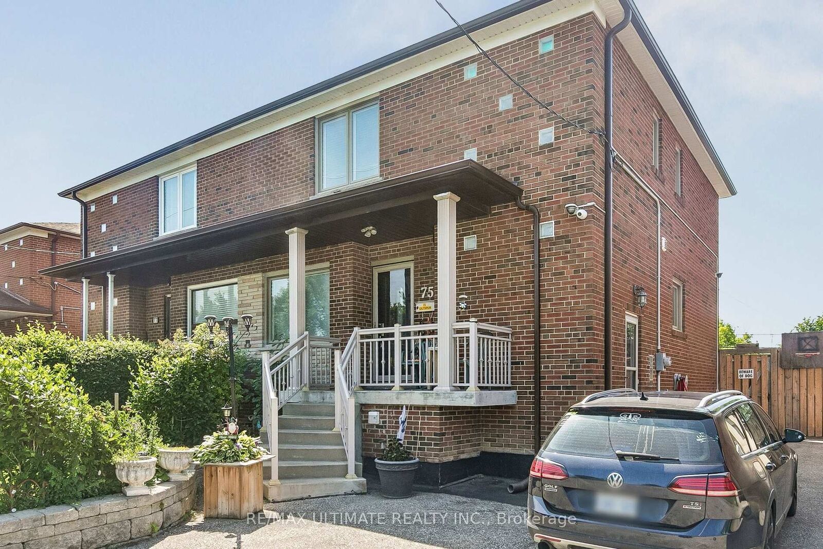 Property Photo: 75 Giltspur Drive ON M3L 1M4