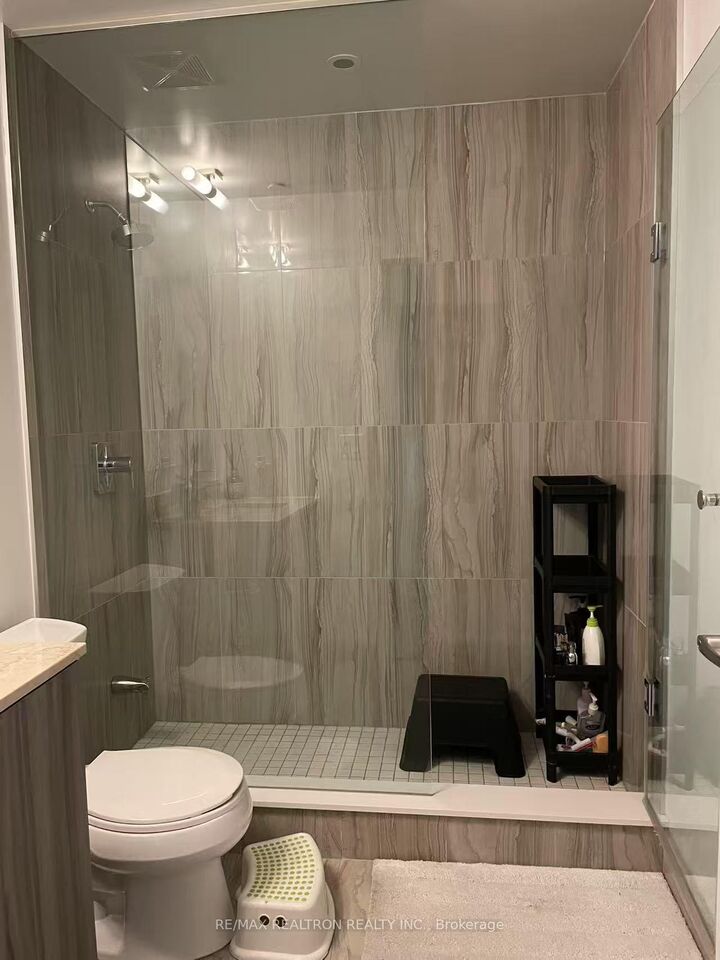 Property Photo:  955 Bay Street 4101 Room C  ON M5S 2A2 