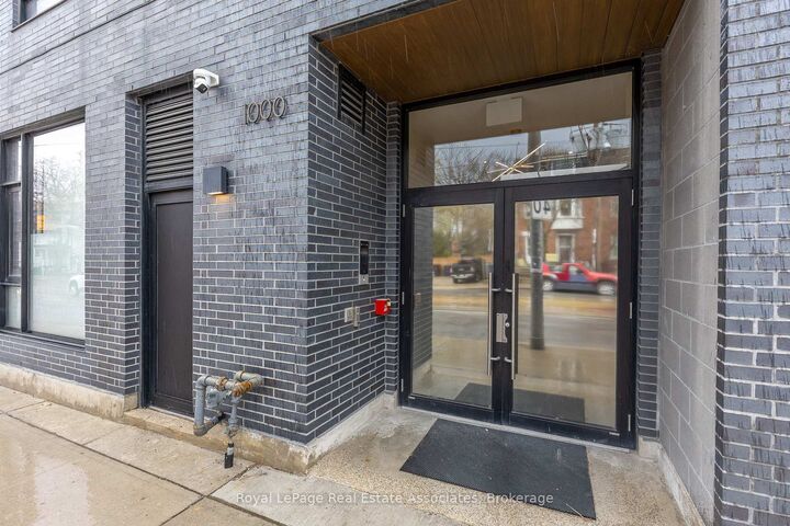 Photo de la propriété:  1000 Bathurst Street 204  ON M5R 3G7 