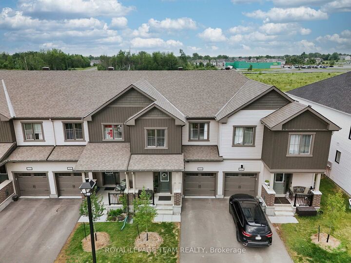 Property Photo:  184 Robert Perry Street  ON K0G 1J0 
