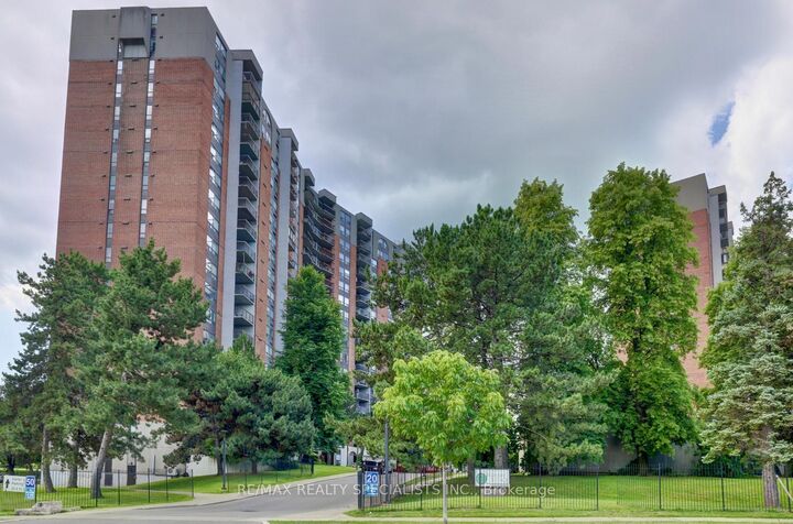 Property Photo:  20 Mississauga Valley Boulevard 704  ON L5A 3S1 