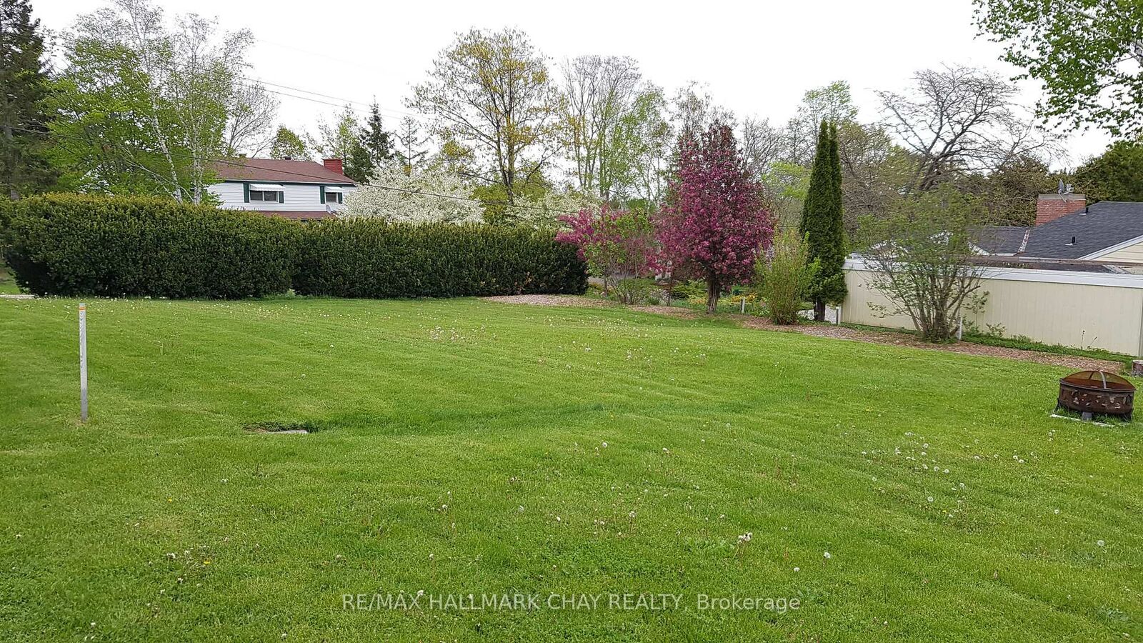 Property Photo:  420 Cornell Drive  ON L4R 4C7 