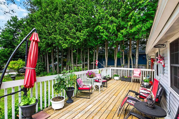 Property Photo: 81 Andrew Drive ON L9M 0B4