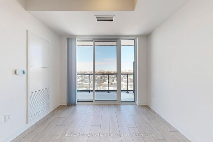 Property Photo:  5858 Yonge Street 1526  ON M2M 0C6 