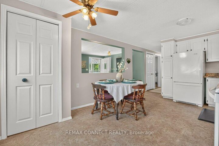 Property Photo: 8 Circle Drive ON K9V 0H7