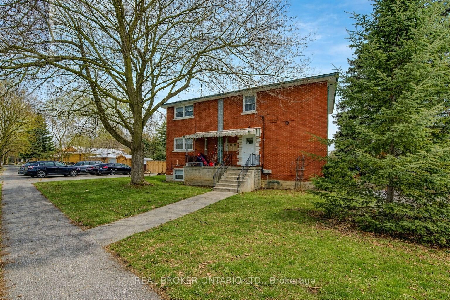 Property Photo: 109 Eton Drive ON N2B 1N1