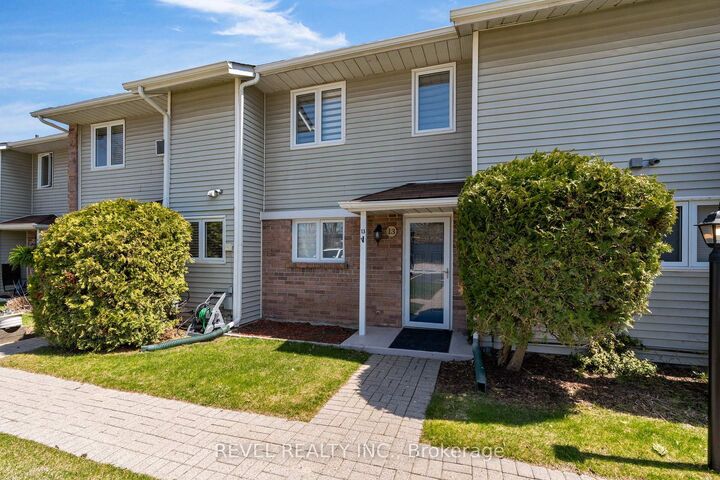 Property Photo:  39 28th Street S 13  ON L9Z 2E4 