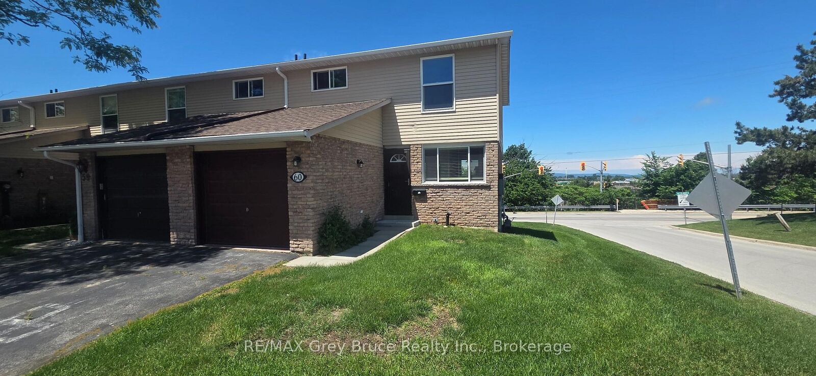 Property Photo: 60 Lila Road 60 ON N4K 6C2