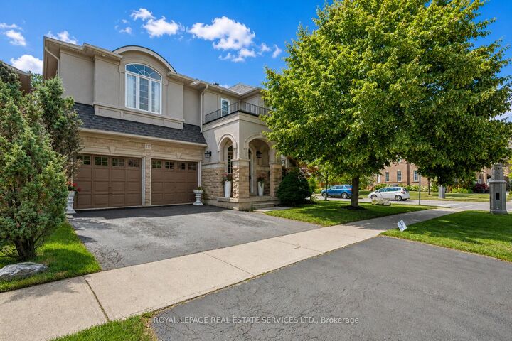 Property Photo: 372 Creek Path Avenue ON L6L 6X3