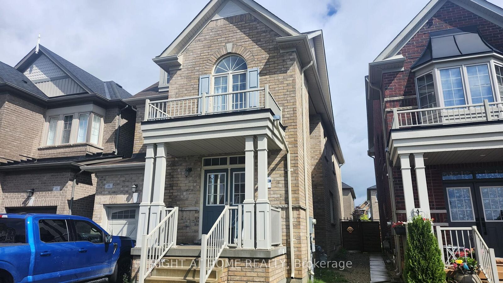 Property Photo: 16 Red Tree Drive ON L4H 4H4