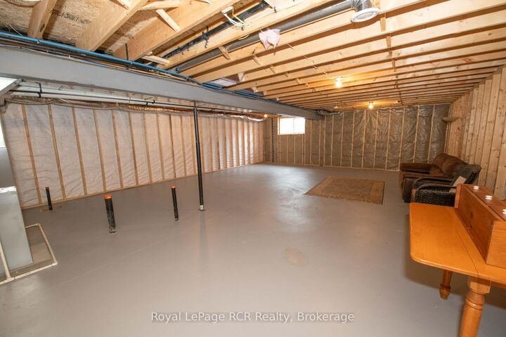 Property Photo:  465 Wellington Street E  ON N0G 2L2 