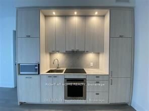 Property Photo:  480 Front Street W 2013  ON M5V 0V6 