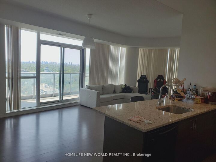 Property Photo:  70 Forest Manor Road 2208  ON M2J 1M6 