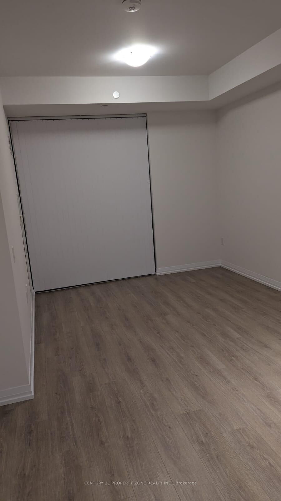 Property Photo: 50 Dunfield Avenue 813 ON M4S 0E4