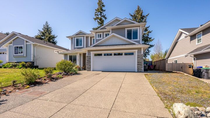 Property Photo: 2563 Brookfield Dr BC V9N 0E6