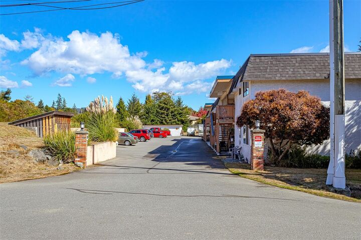 Property Photo: 2045 Gatewood Rd #13 BC V9Z 0L6