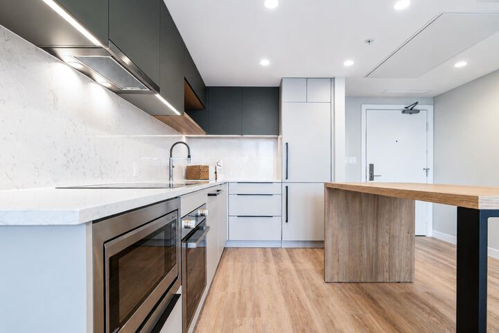 Property Photo: 567 Emerson Street 3502 BC V3J 0M8