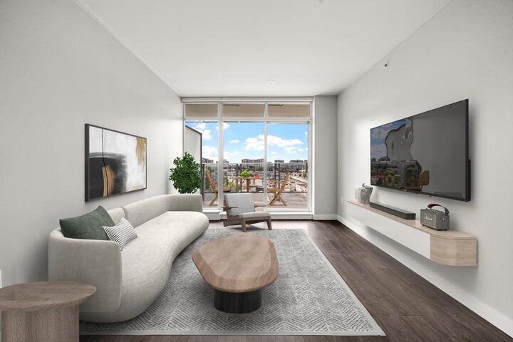 5580 No 3 Road 809 — photo 1
