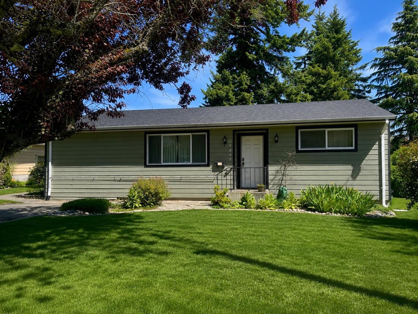 Property Photo: 15463 16A Avenue BC V4A 1T2