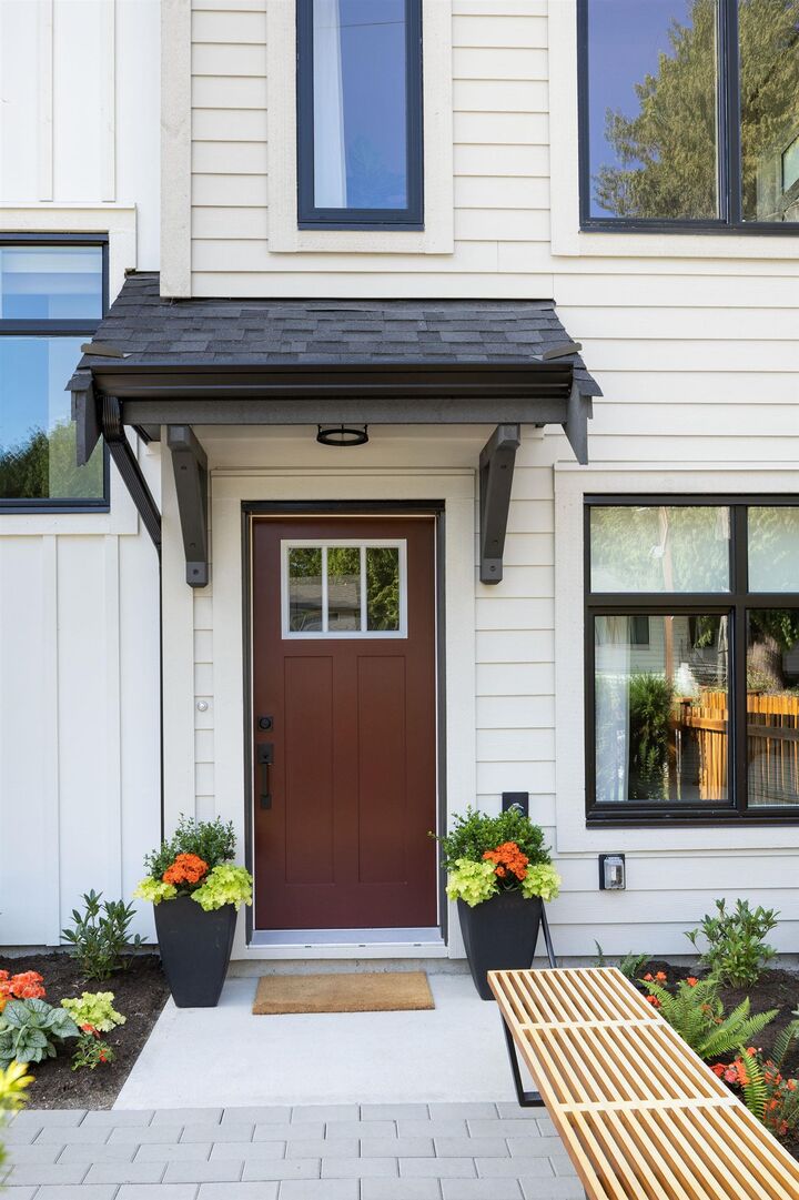 Property Photo: 2150 Rindall Avenue 4 BC V3C 0T8
