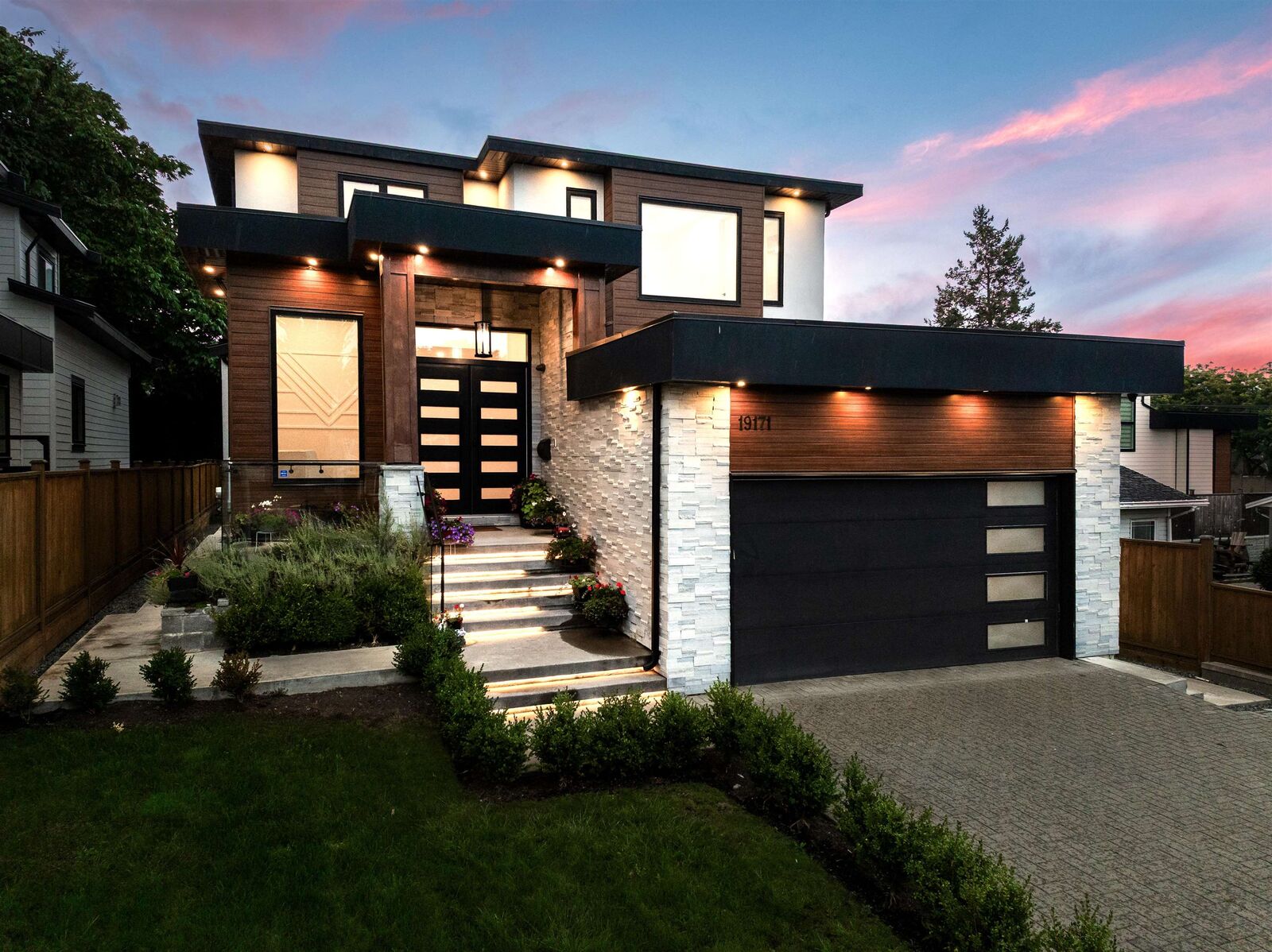Property Photo: 19171 60B Avenue BC V3S 7T8