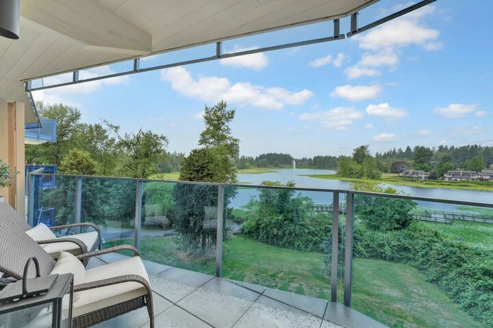 33160 Plaxton Crescent 404 — photo 1