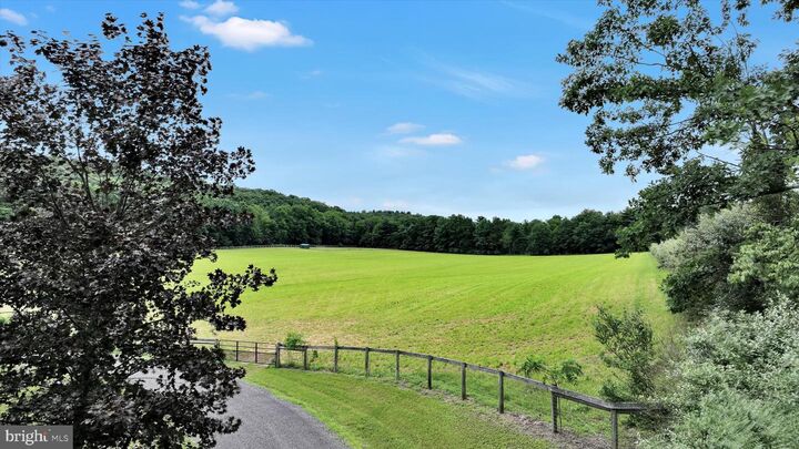 Property Photo: 376 Hty Road PA 18058