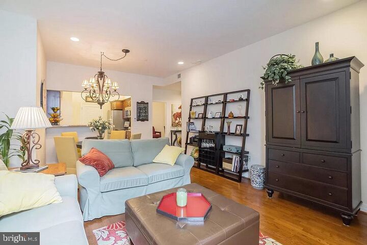 Property Photo:  1600 Arch Street 18 1814  PA 19103 