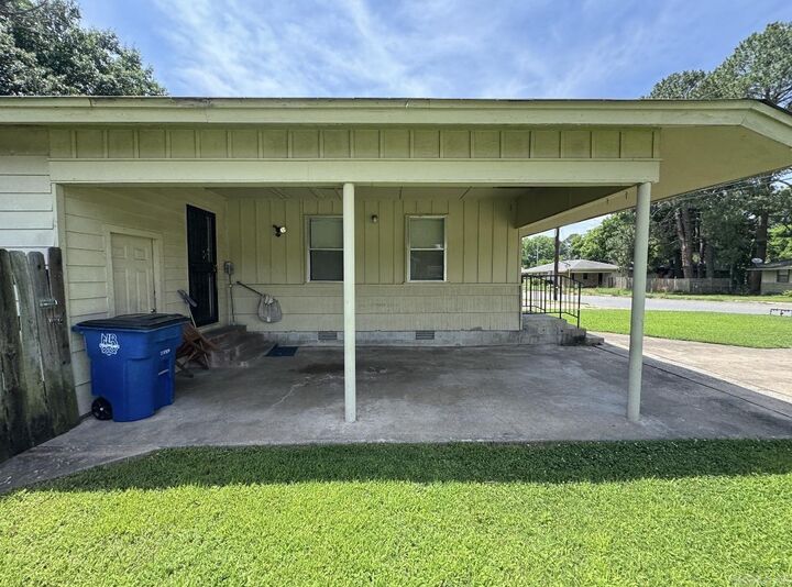 Property Photo:  4712/4714 Lynch Drive  AR 72117 