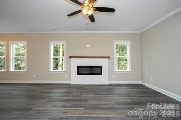 Property Photo:  1721 Balfour Lane  NC 28216 