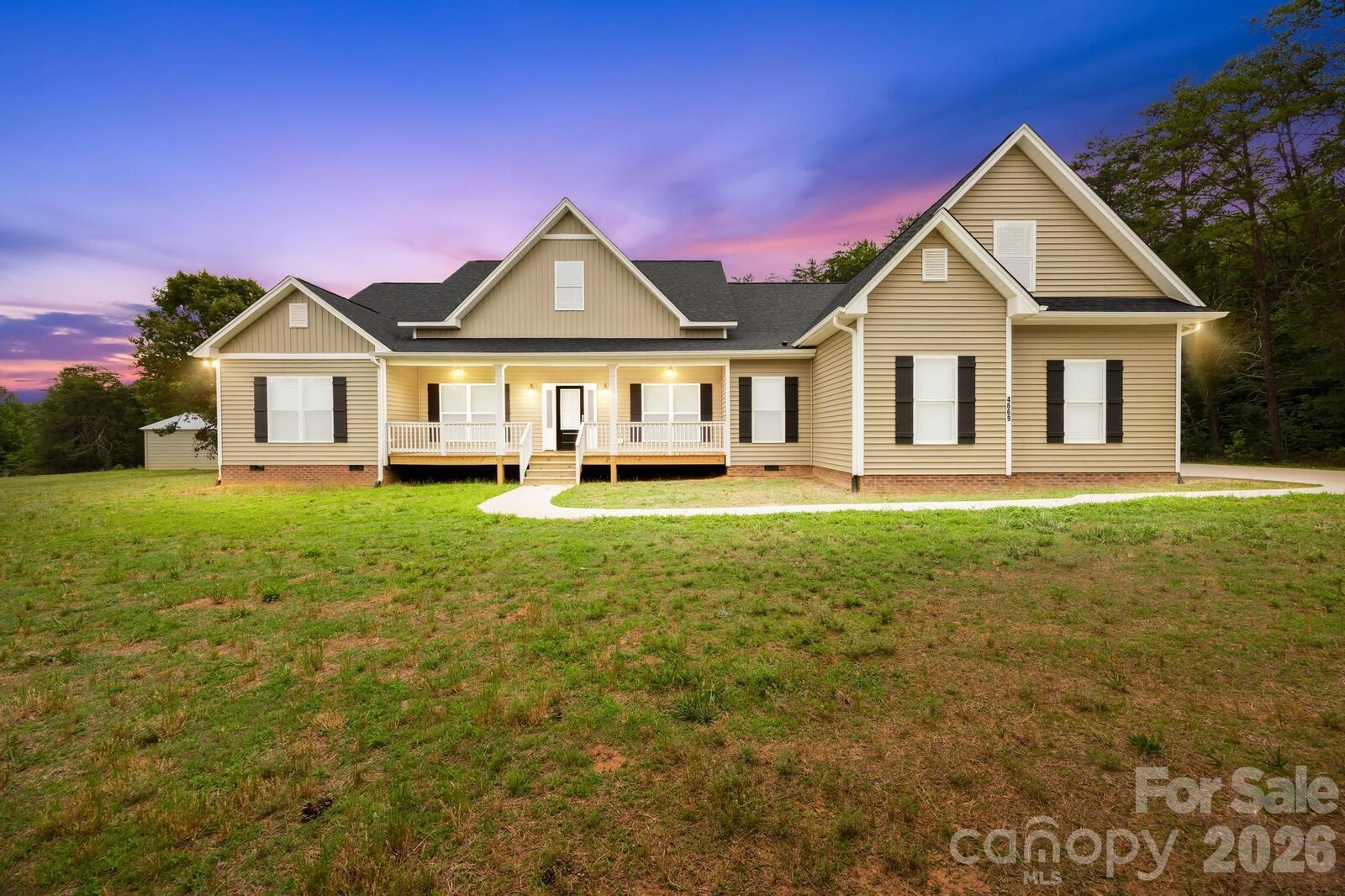 Property Photo: 4669 Grooms Road NC 27320