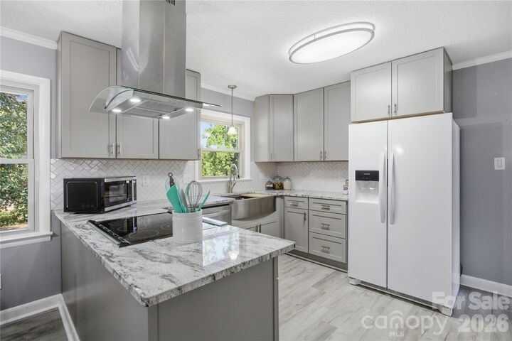Property Photo:  4821 Raleigh Street  NC 28613 