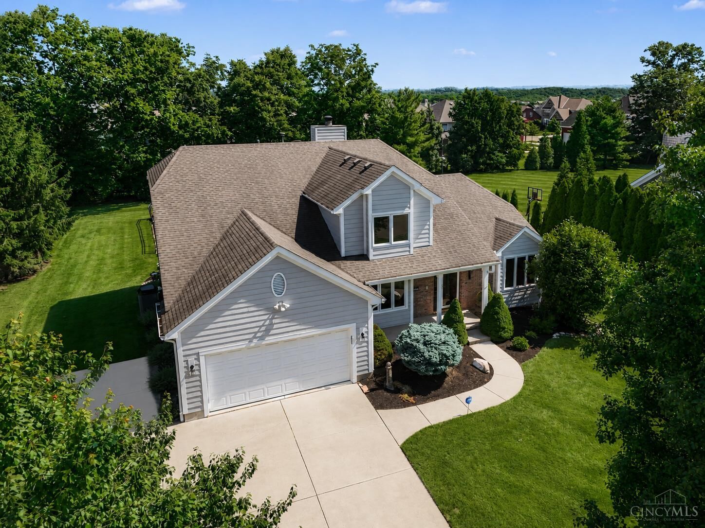 Property Photo: 3416 Surrey Lane OH 45040