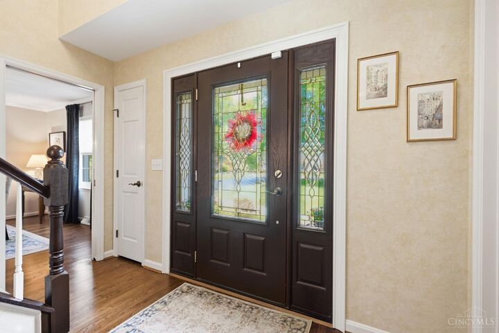 Property Photo:  5875 Countryhills Drive  OH 45233 
