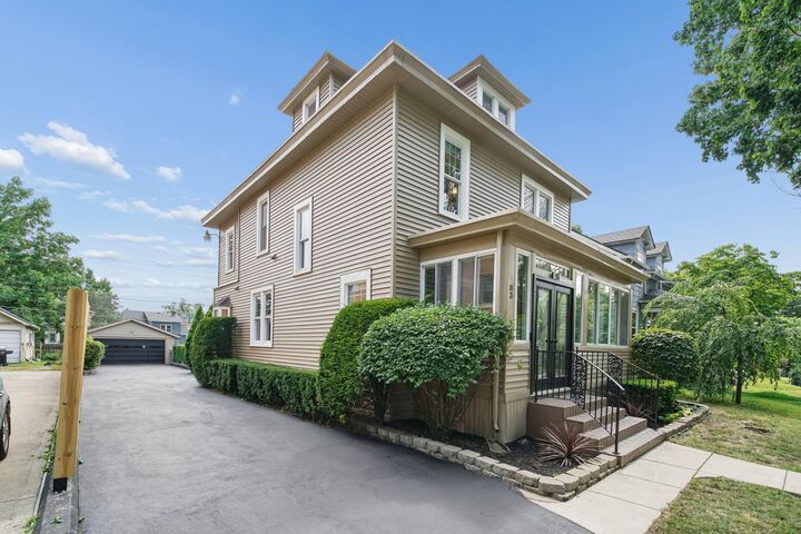 Property Photo:  83 Clinton Heights Avenue  OH 43202 