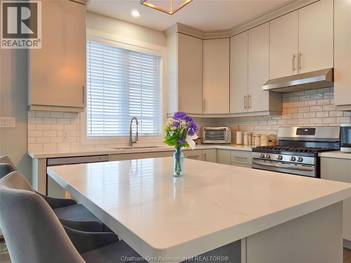 Property Photo:  58 Sleepy Meadow Drive  ON N0P 1A0 