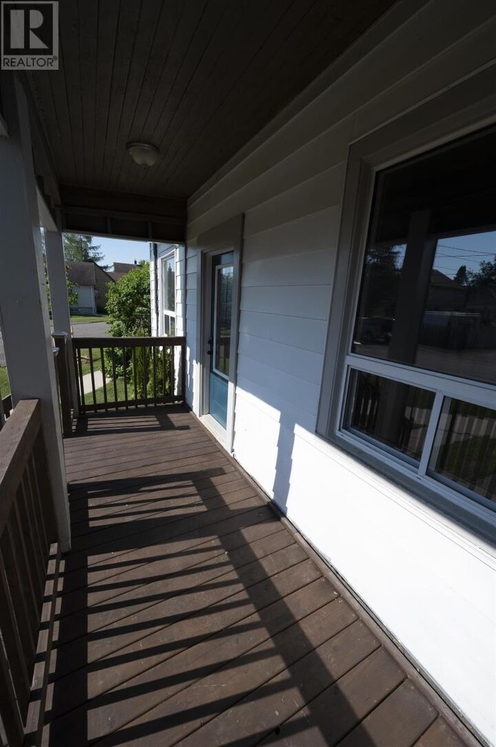 Property Photo:  349 Norah Street North  ON P7C 4H3 