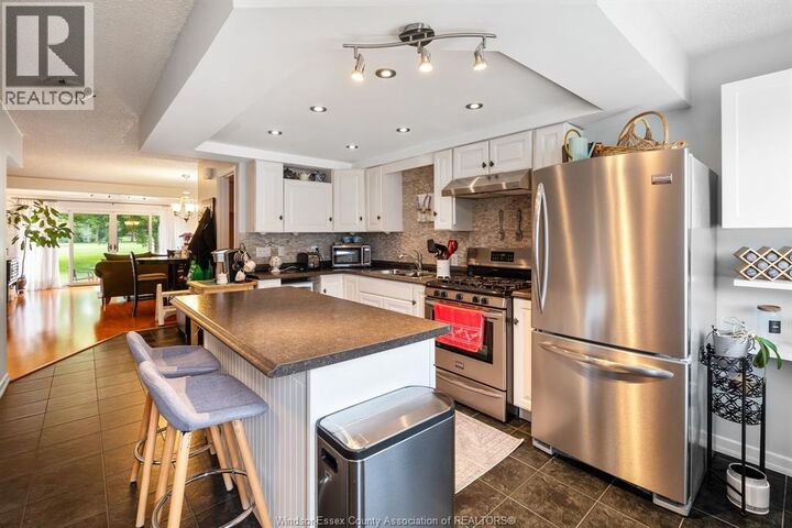 Property Photo: 345 Robson Road 10 ON N8H 5G6