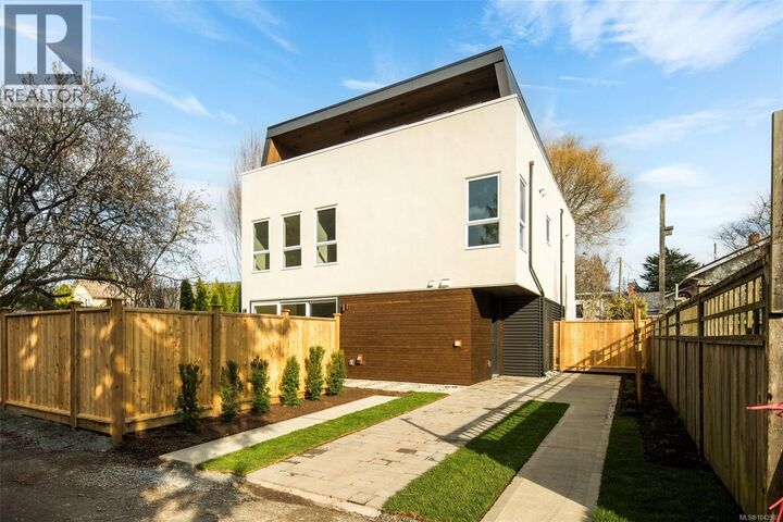 Property Photo: 920 Island Road 1 BC V8S 2T9