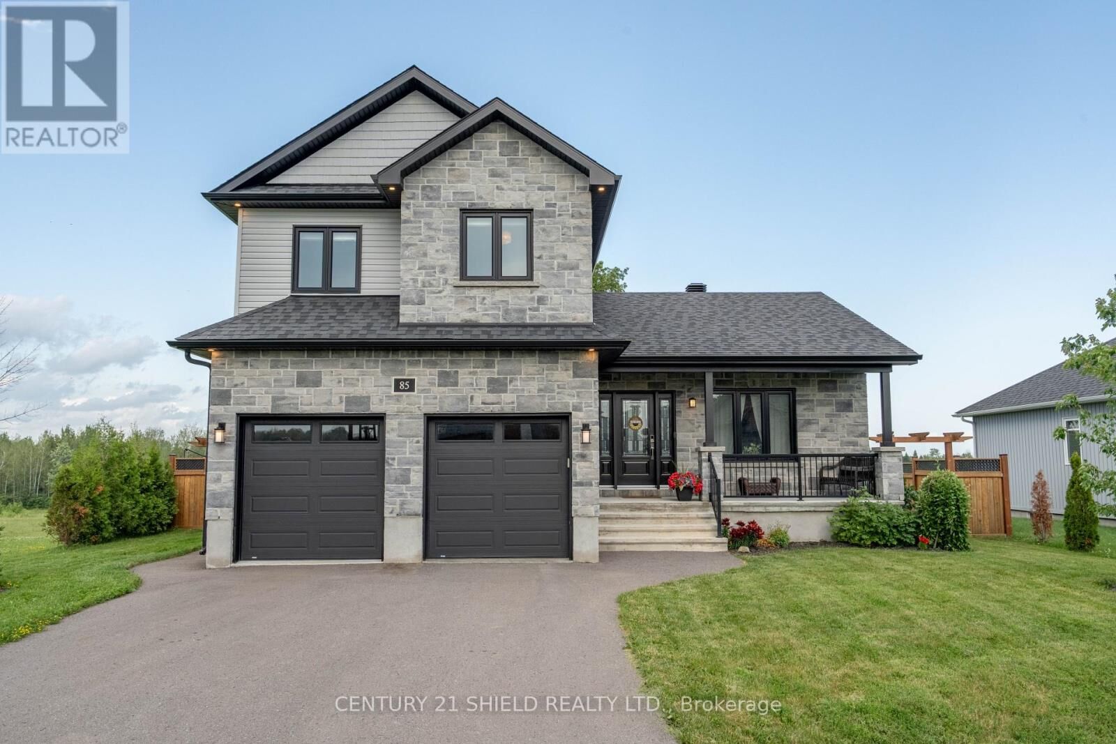 Property Photo:  85 Jim Brownell Boulevard  ON K0C 1P0 