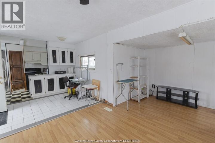 Property Photo:  3 Oak  ON N0R 1J0 