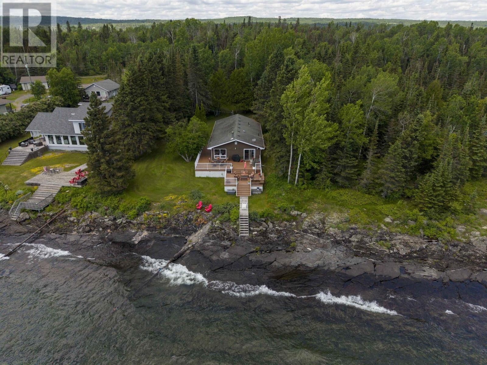 Property Photo: 363 Amethyst Harbour Cliff Ave ON P7B 5E4