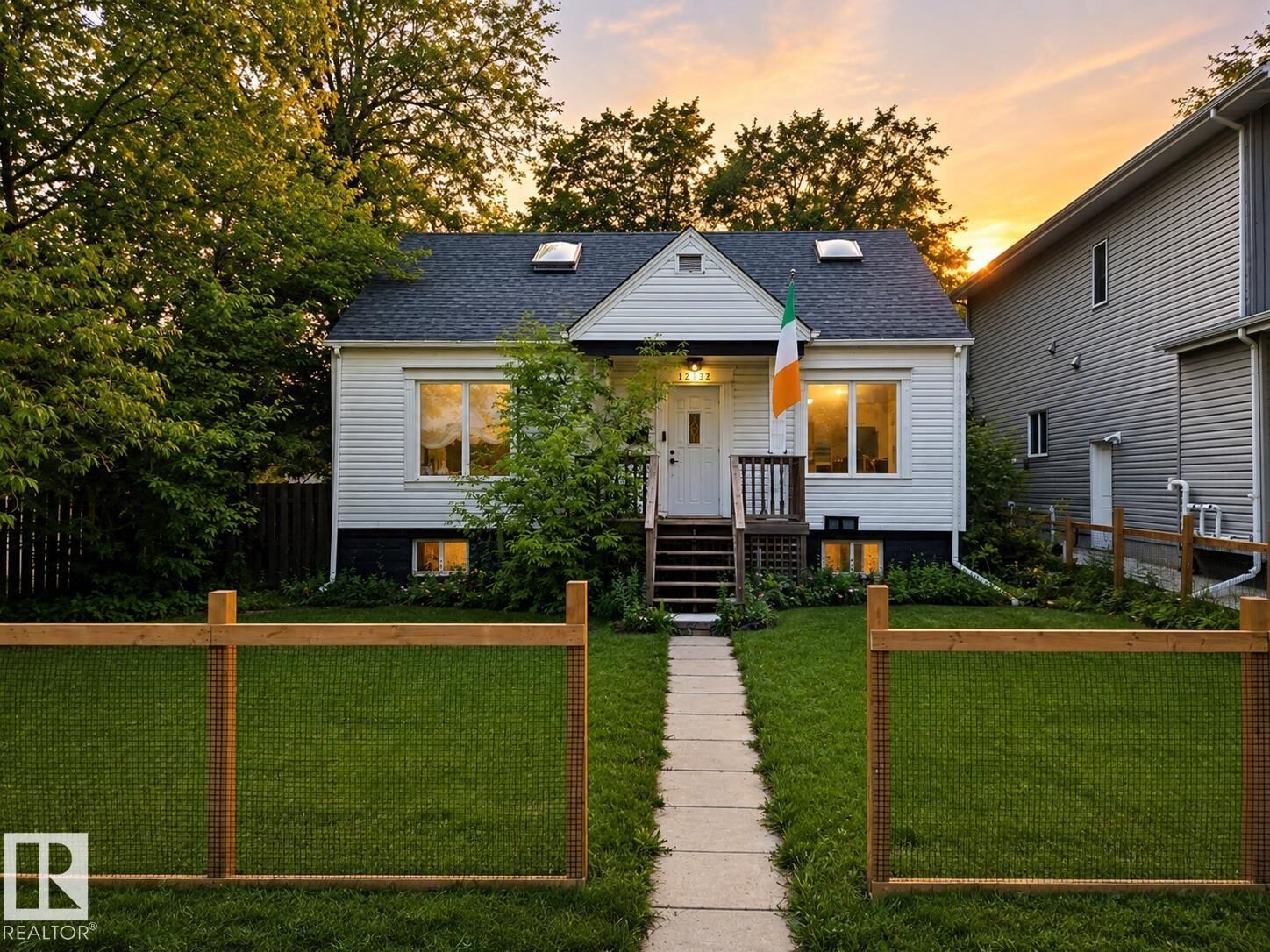 Property Photo:  12732 120 St NW  AB T5E 5N5 