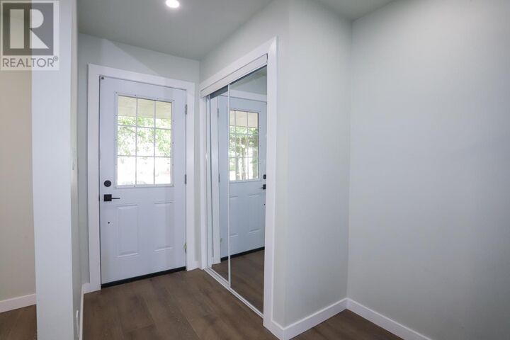 Property Photo: 30 Copernicus Dr ON P6A 6H2