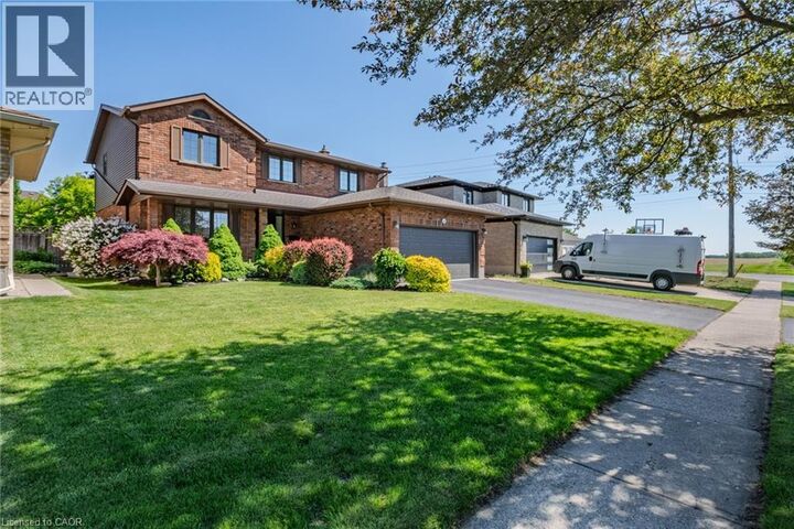 Property Photo: 141 Lynndale Road ON N3Y 5J1