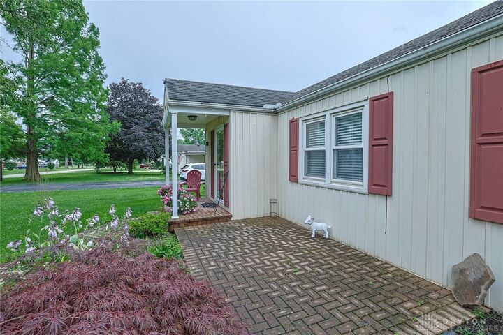 Property Photo:  122 Kenec Drive  OH 45042 