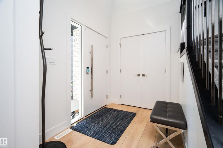 Property Photo: 4714 Charles Bay SW AB T6W 3H1