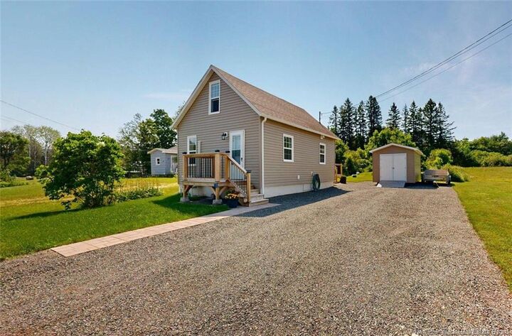 10 Gowland Mountain Road — photo 1